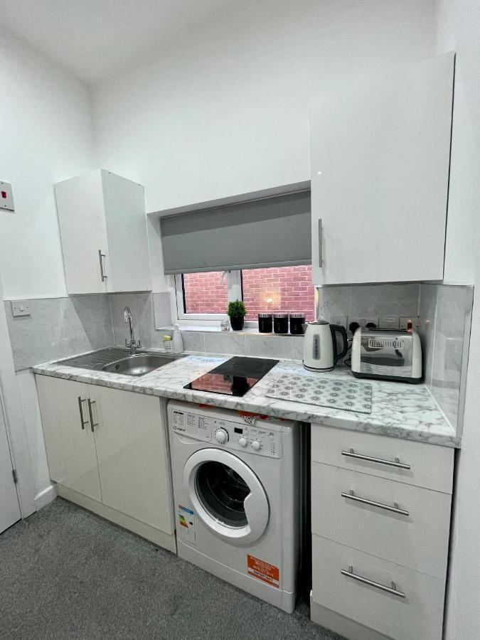 Self Contained Studio In Bham City Centre W Parking Birmingham Extérieur photo
